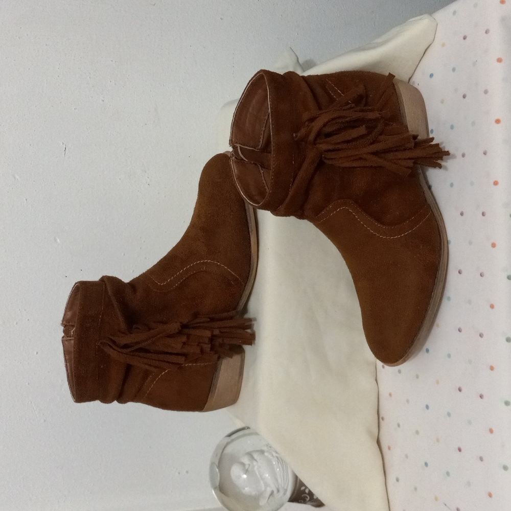 VIA VENETO SUEDE ANKLE BOOTS